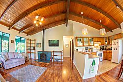 Hale Hubner Fern Cottage