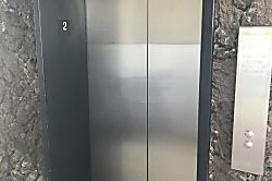 Ocnfrnt, Casa DeEmdeko Ironman