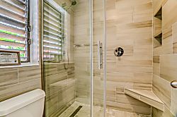 Wailea Ekolu Building 7