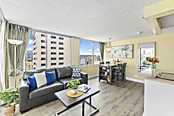 Pacific Monarch 1606