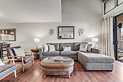 Kamaole Sands #8-405