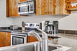 Kamaole Sands #8-405