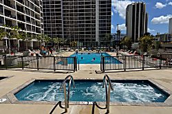 Waikiki Banyan Suite - 3006 - Pool