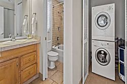 The Royal Sea-Cliff Resort