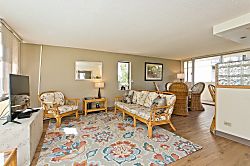 501 Diamond Head Beach Hotel