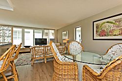 501 Diamond Head Beach Hotel