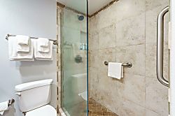 Royal Kahana 702 Studio Condo