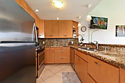 Papakea Oceanfront Resort E403