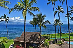 Papakea Oceanfront Resort E403