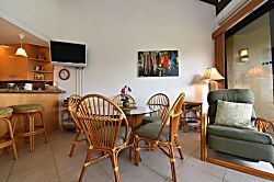 Papakea Oceanfront Resort E403