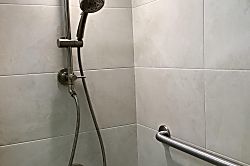 Papakea Oceanfront Resort E403