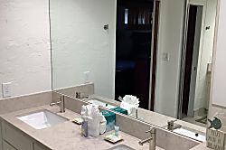 Papakea Oceanfront Resort E403