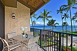 Papakea Oceanfront Resort E403