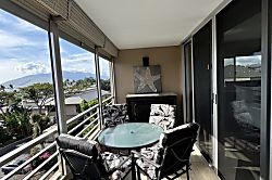 Kamaole I Beach Luxury Condo 4th Floor - Outdoor dining