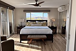 Kamaole I Beach Luxury Condo 4th Floor - Room