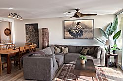 Kamaole I Beach Luxury Condo 4th Floor - Living area