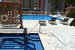 "Island Colony Waikiki" 