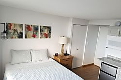 08-B Hawaiian Monarch Waikiki