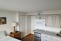 08-B Hawaiian Monarch Waikiki