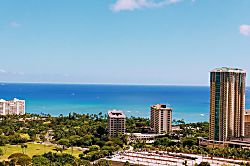 08-B Hawaiian Monarch Waikiki