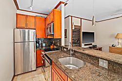 Kiahuna Plantation #5 (building 2)