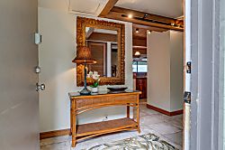 Kahana Outrigger 2B1