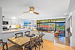 Kaanapali Royal J-302