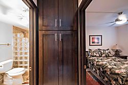 Kanai A Nalu Condo Oceanfront 2BR in Maalaea