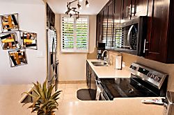Kanai A Nalu Condo Oceanfront 2BR in Maalaea