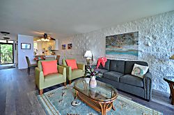 Kana'i A Nalu (Quiet Surf)