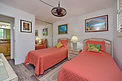 Kana'i A Nalu (Quiet Surf)