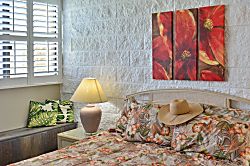 Kana'i A Nalu (Quiet Surf)