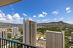 Waikiki Banyan 2308