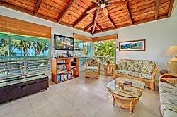Na Hoku, The Upstairs Beach House