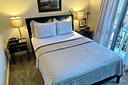 Diamond Head Beach Hotel 402