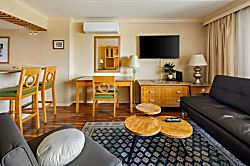 Ilikai Hotel #522