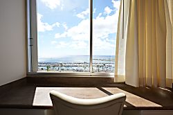 Ilikai Marina Condo (IM692)