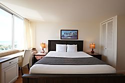 Ilikai Marina Condo (IM692)