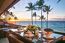 Sunny Surf E301 at Makena Surf