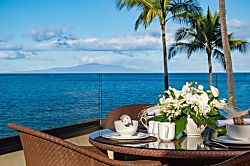 Sunny Surf E301 at Makena Surf