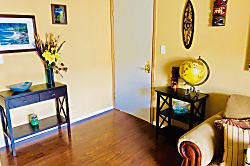 2 Bedroom Kona Condo with Pool