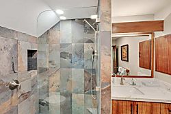 Kanaloa at Kona Condo Rental