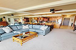 The Whaler 11th Floor