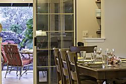 Hale Alaula (Big Island)