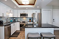 Maui Banyan Top Floor Unit