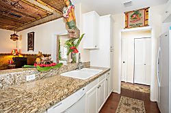 Gecko'z South Sea Bungalows