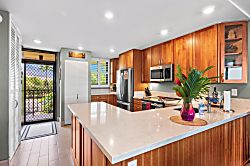 Kanai A Nalu Top Floor