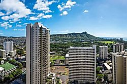 Waikiki Banyan (3411-1)