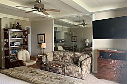 The Whaler Unit #313