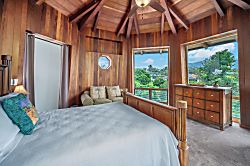 Stunning Tri-level Villa 